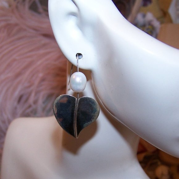 Sterling Silver Freshwater Pearl Leaf Drop Earrings - Hook Findings for Pierced - Picture 4 of 7